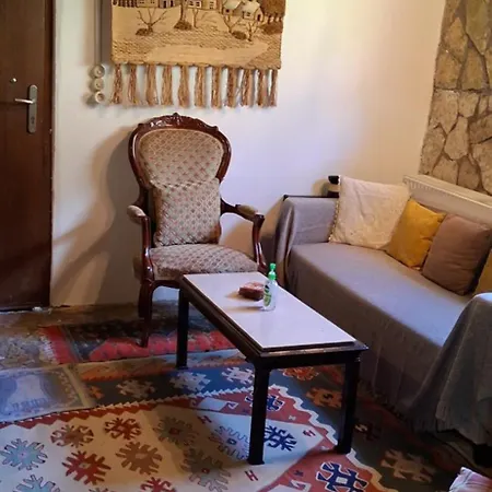 Πανσιόν Houses-ghesthouse *